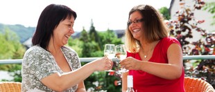 Die gemütliche Dachterrasse der Pension Mittelrhein